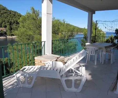 Vakantiehuis Holiday Tanja - 10m From Sea